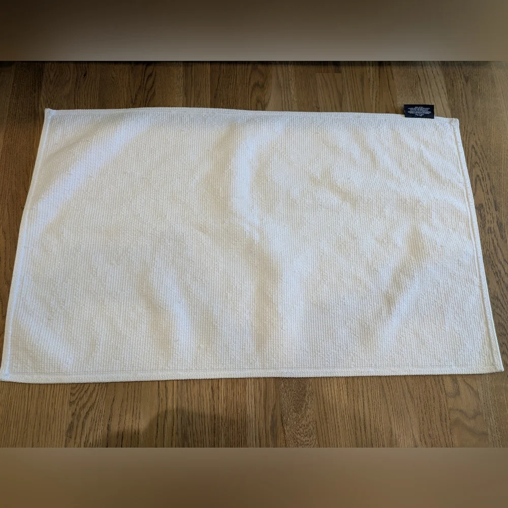 Brooks Brothers White Bathmat